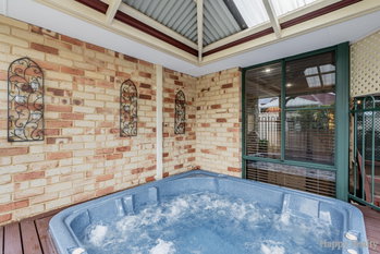 Listing image for 11 Grand Boulevard, CANNING VALE  WA  6155