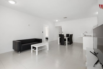Listing image for 4/15 Davies Street, EAST CANNINGTON  WA  6107
