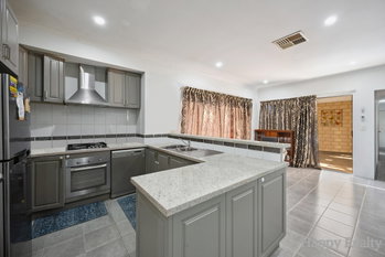 Listing image for 18 Parnell Way, CANNING VALE  WA  6155