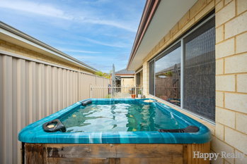 Listing image for 18 Parnell Way, CANNING VALE  WA  6155