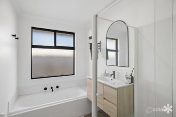 Listing image for 1 Hardwick Blvd, Canning Vale  WA  6155