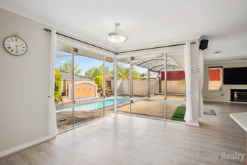 Listing image for 15 Lucas Loop, CANNING VALE  WA  6155