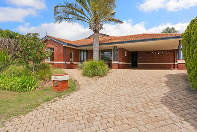 12 Tipuana Place