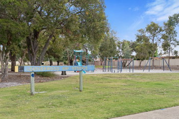 Listing image for 3 Thomasia St, Huntingdale  WA  6110