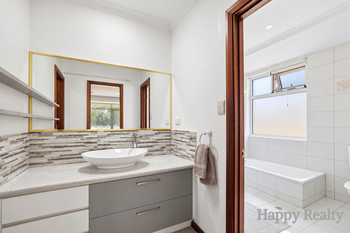 Listing image for 6 Victoria Court, THORNLIE  WA  6108