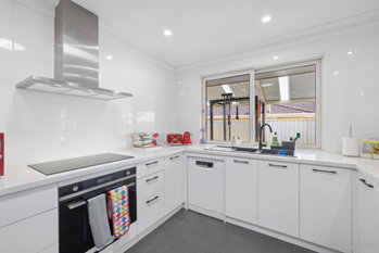 Listing image for 6 Victoria Court, THORNLIE  WA  6108