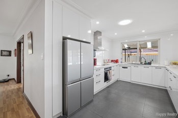 Listing image for 6 Victoria Court, THORNLIE  WA  6108