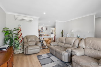 Listing image for 17 Wisteria Place, THORNLIE  WA  6108