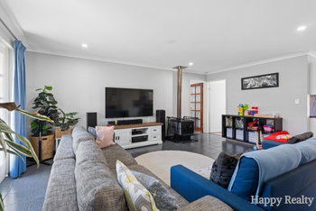 Listing image for 17 Wisteria Place, THORNLIE  WA  6108