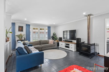 Listing image for 17 Wisteria Place, THORNLIE  WA  6108