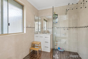 Listing image for 17 Wisteria Place, THORNLIE  WA  6108