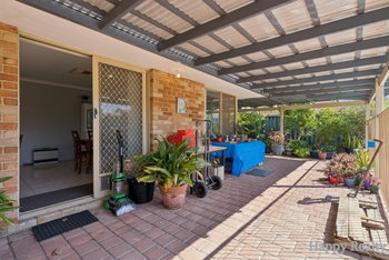 Listing image for 18 Wisteria Place, THORNLIE  WA  6108