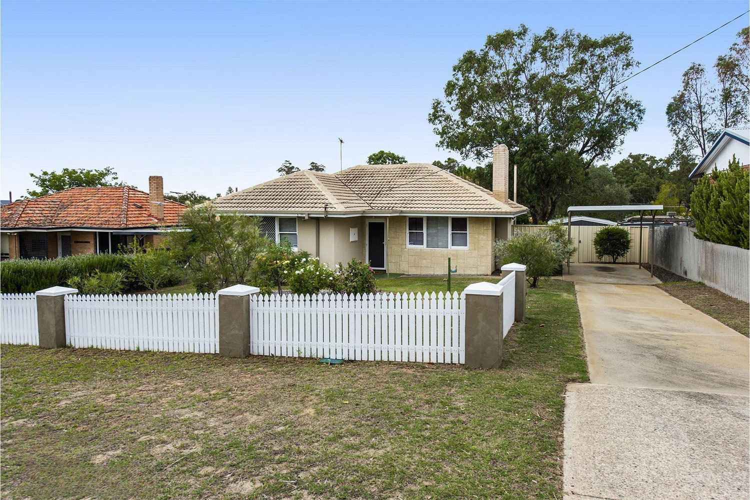 Listing image for 49 Jinda Road, Koongamia  WA  6056