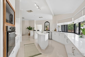 Listing image for 48 West End Parade, CANNING VALE  WA  6155