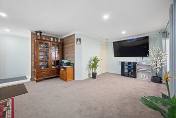 Listing image for 8 Majestic Court, THORNLIE  WA  6108