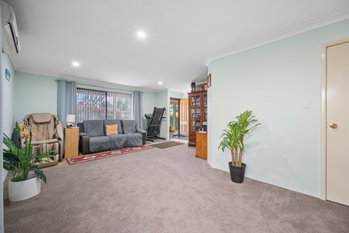 Listing image for 8 Majestic Court, THORNLIE  WA  6108