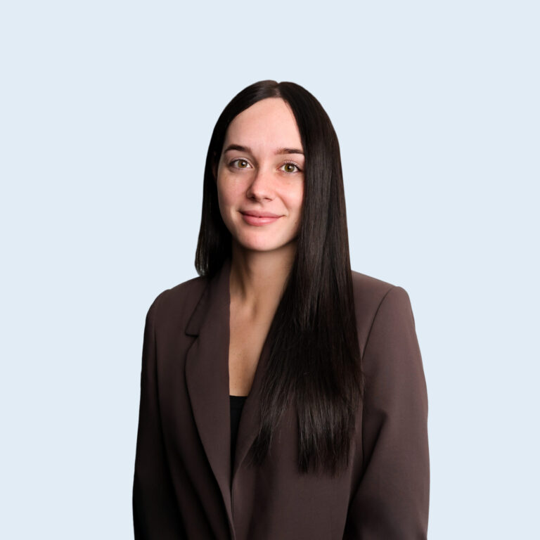 Profile image of Zoe McKinnon