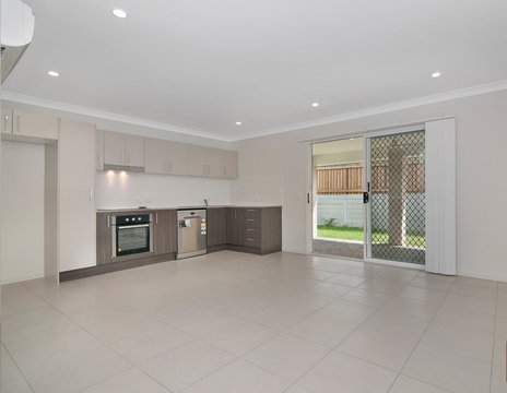 2/24 Stormbird St, Redbank Plains