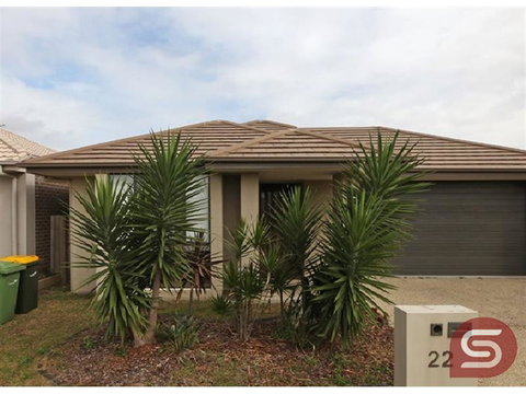 22 Williams Cres, North Lakes