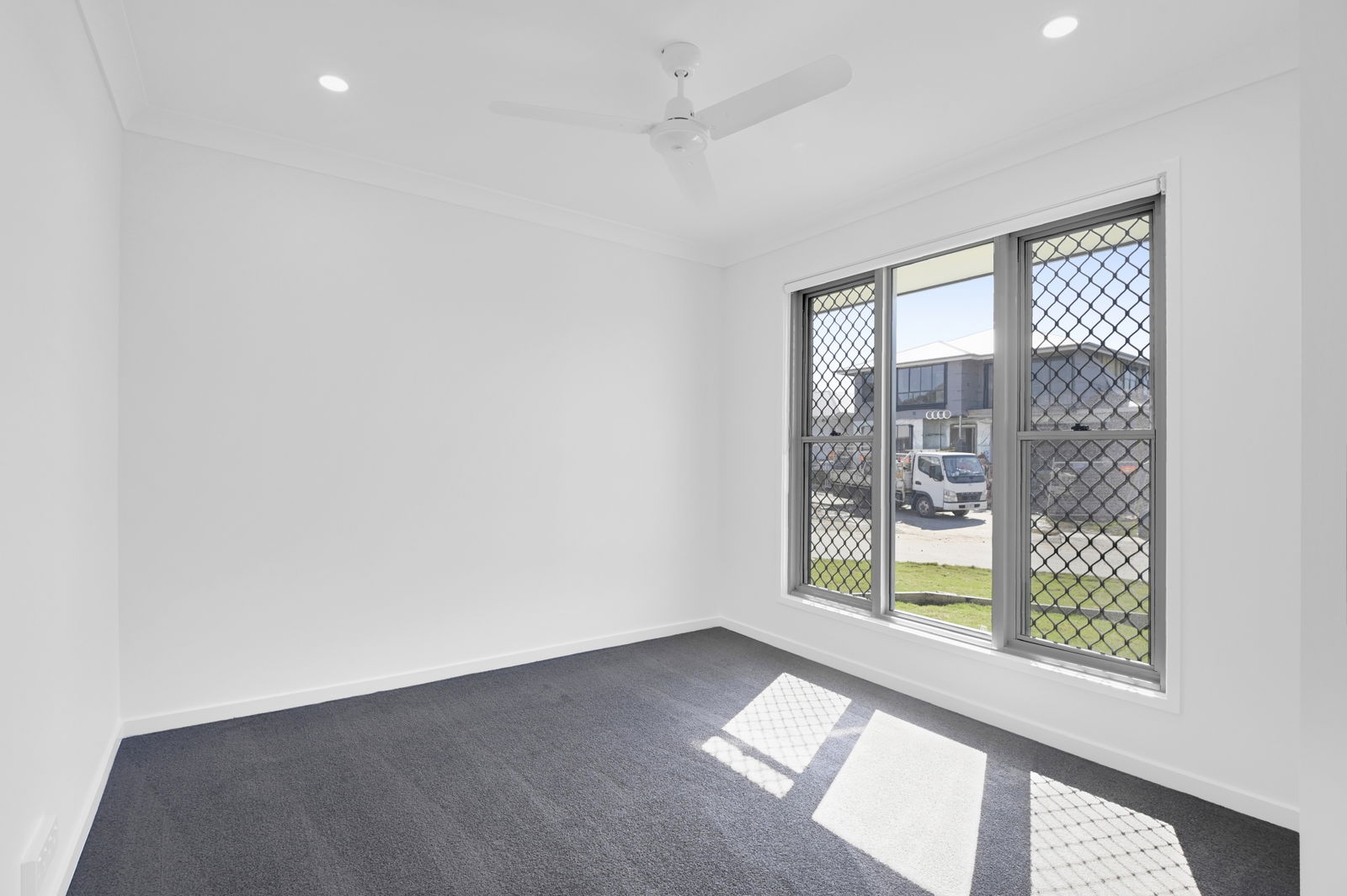 Listing image for 16 Hilltop Cct, Pallara  QLD  4110