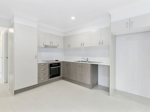 1/10 Mervyn Jensen Dve, Redbank Plains