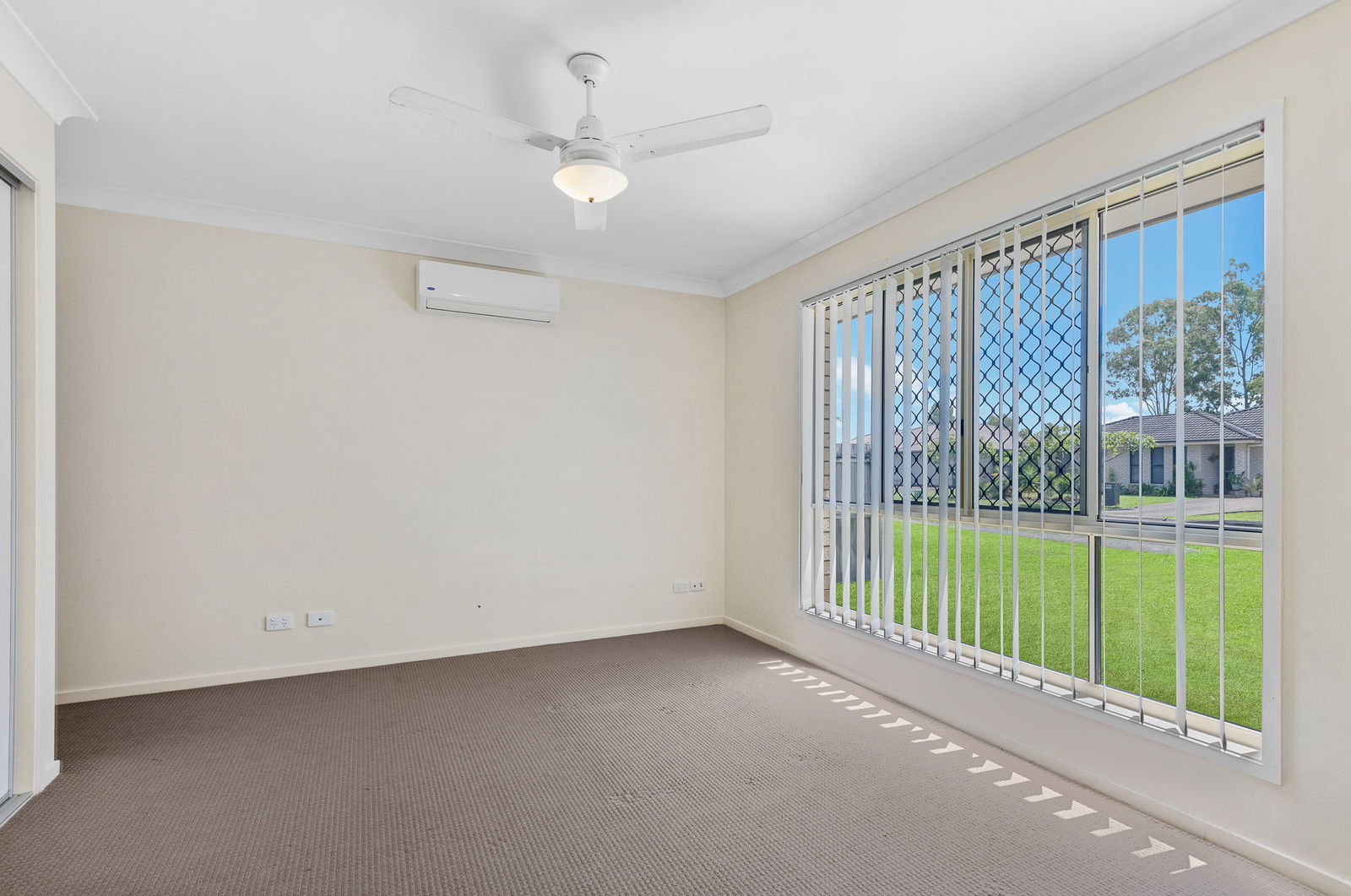 Listing image for 31 Renmark Cr, Caboolture South  QLD  4510