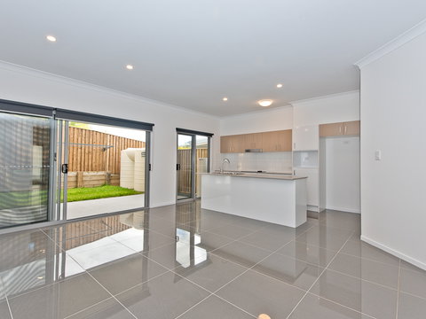 19/8 Wynford St, Aspley