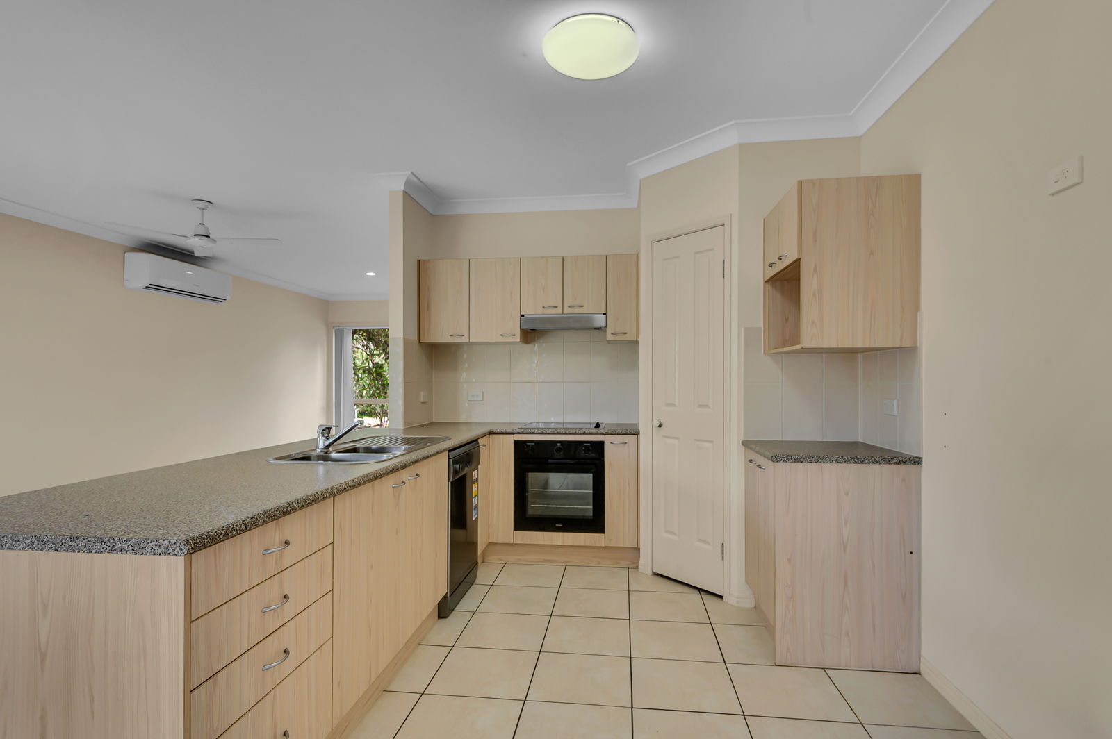 Listing image for 2 Cowper Ct, Rothwell  QLD  4022
