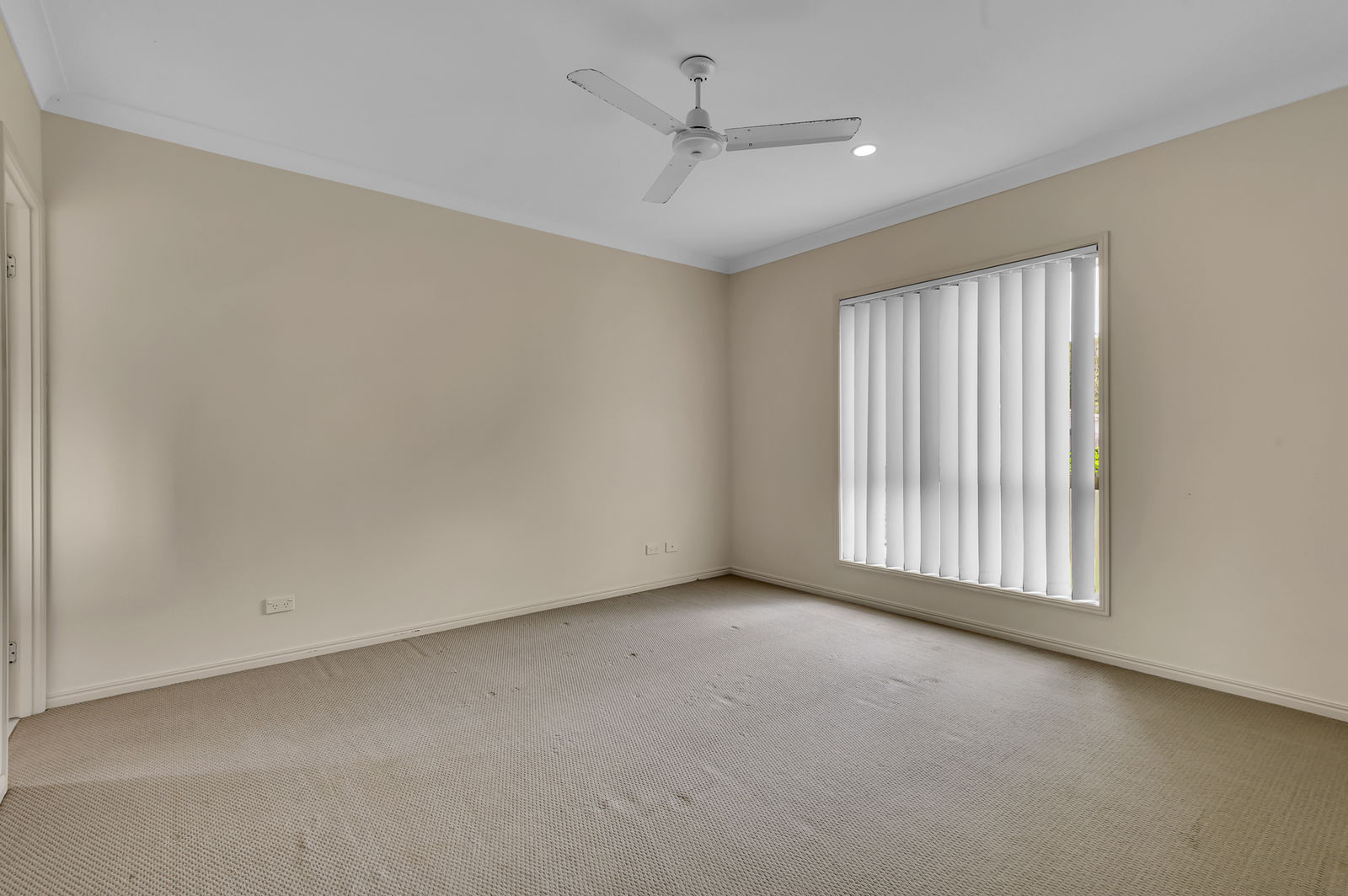 Listing image for 2 Cowper Ct, Rothwell  QLD  4022