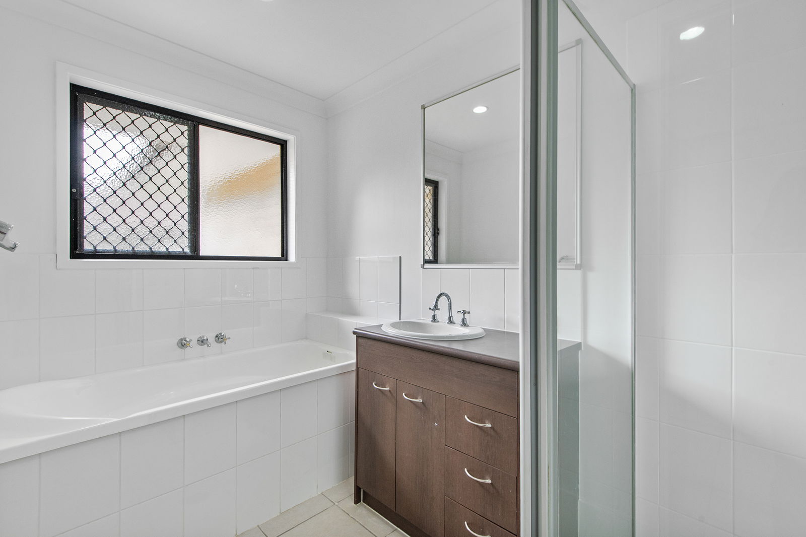Listing image for 33 Clementine St, Bellmere  QLD  4510