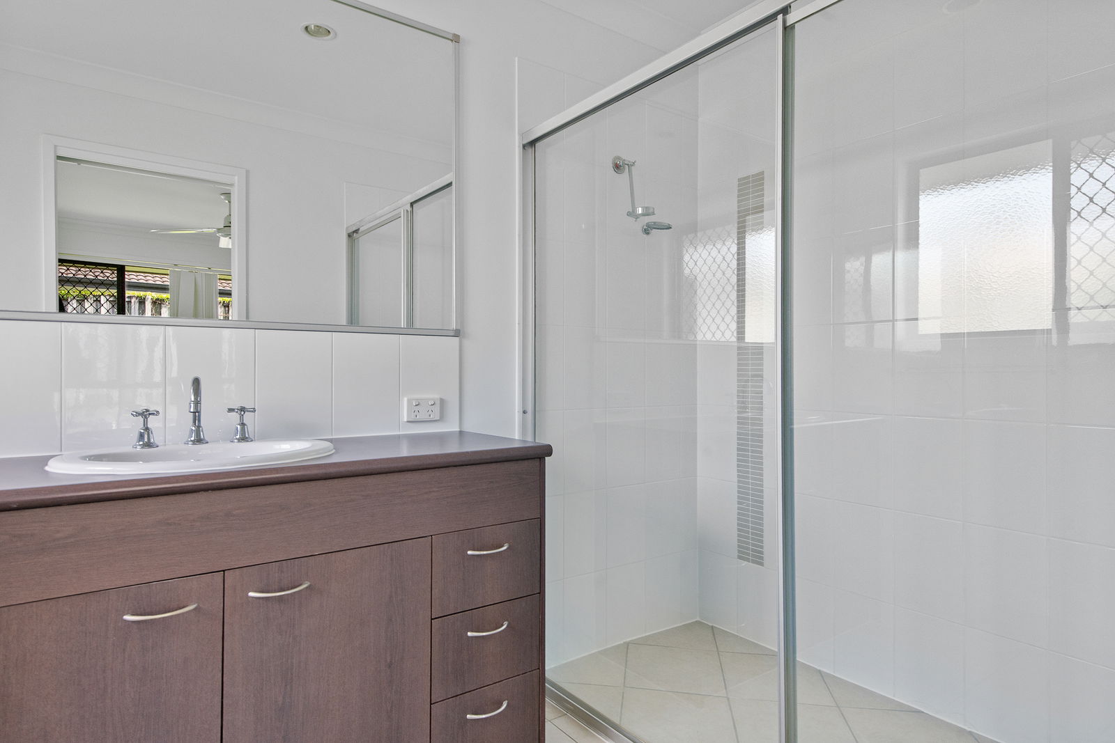 Listing image for 33 Clementine St, Bellmere  QLD  4510