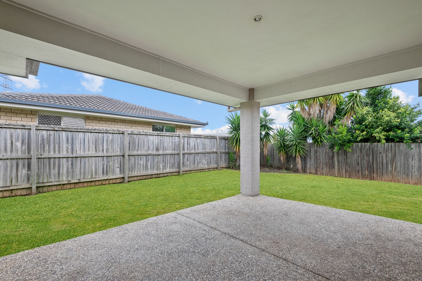 Listing image for 8 Grevillia Ct, Griffin  QLD  4503