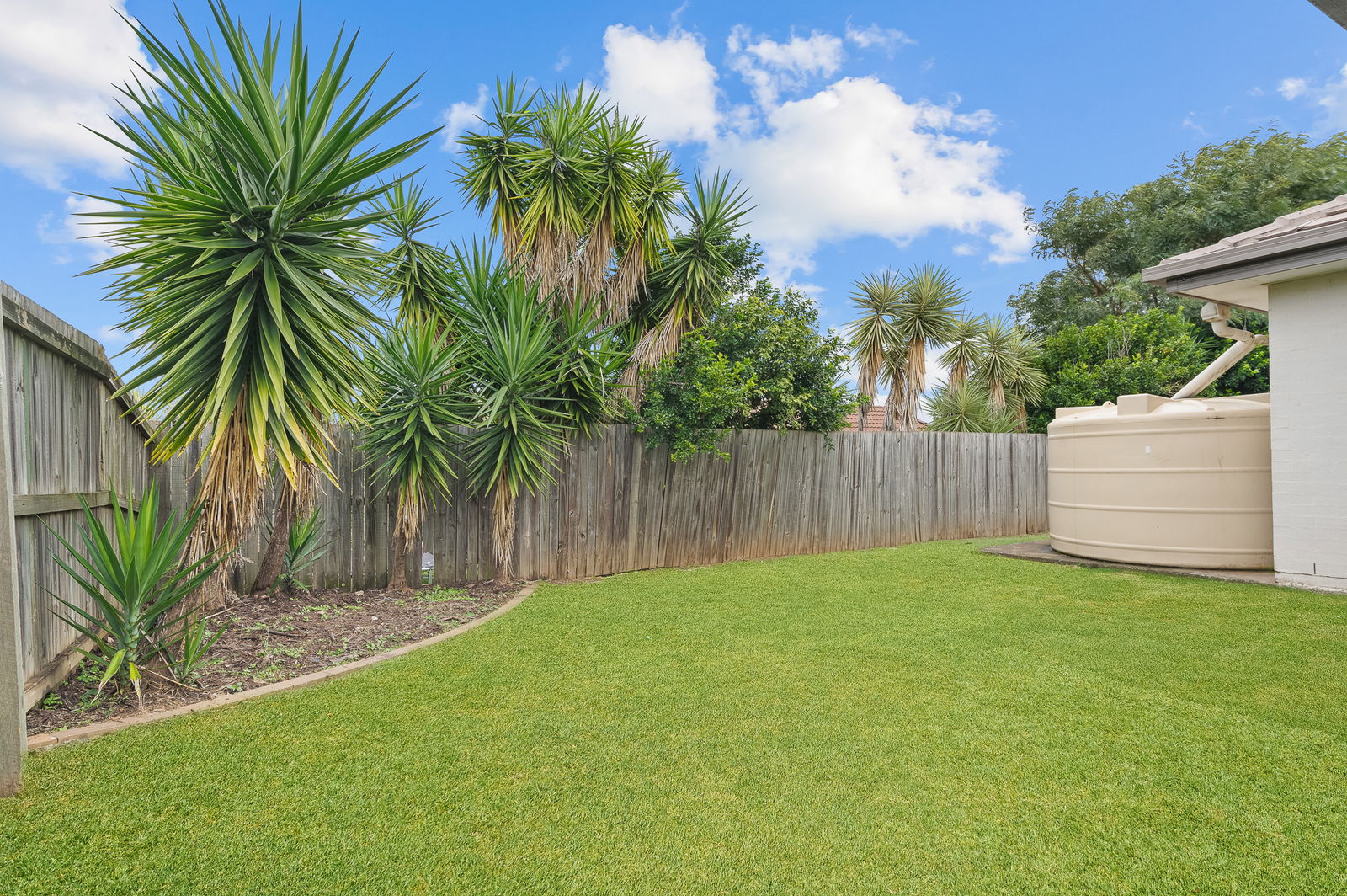Listing image for 8 Grevillia Ct, Griffin  QLD  4503