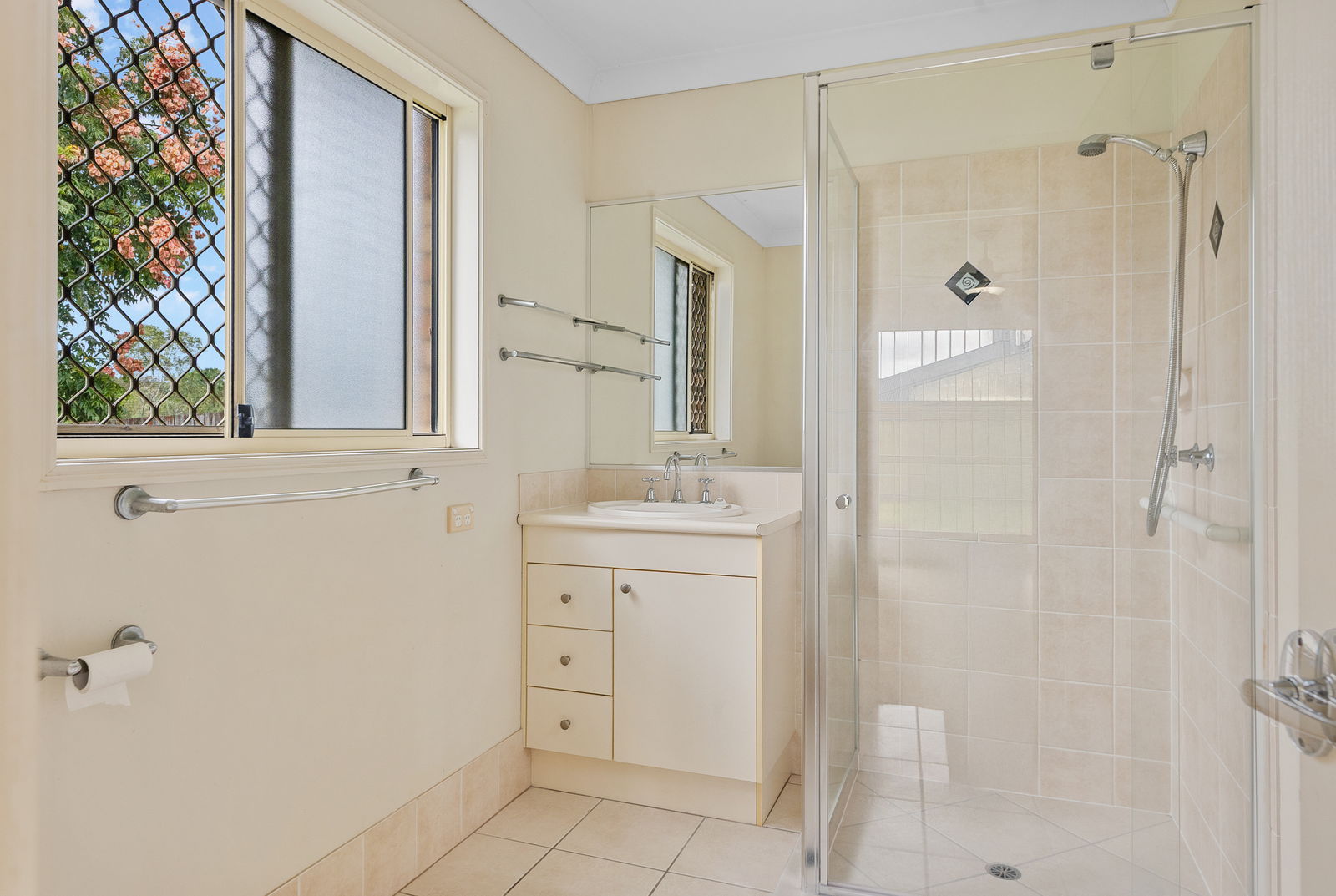 Listing image for 5 Lydia Ct, Deception Bay  QLD  4508