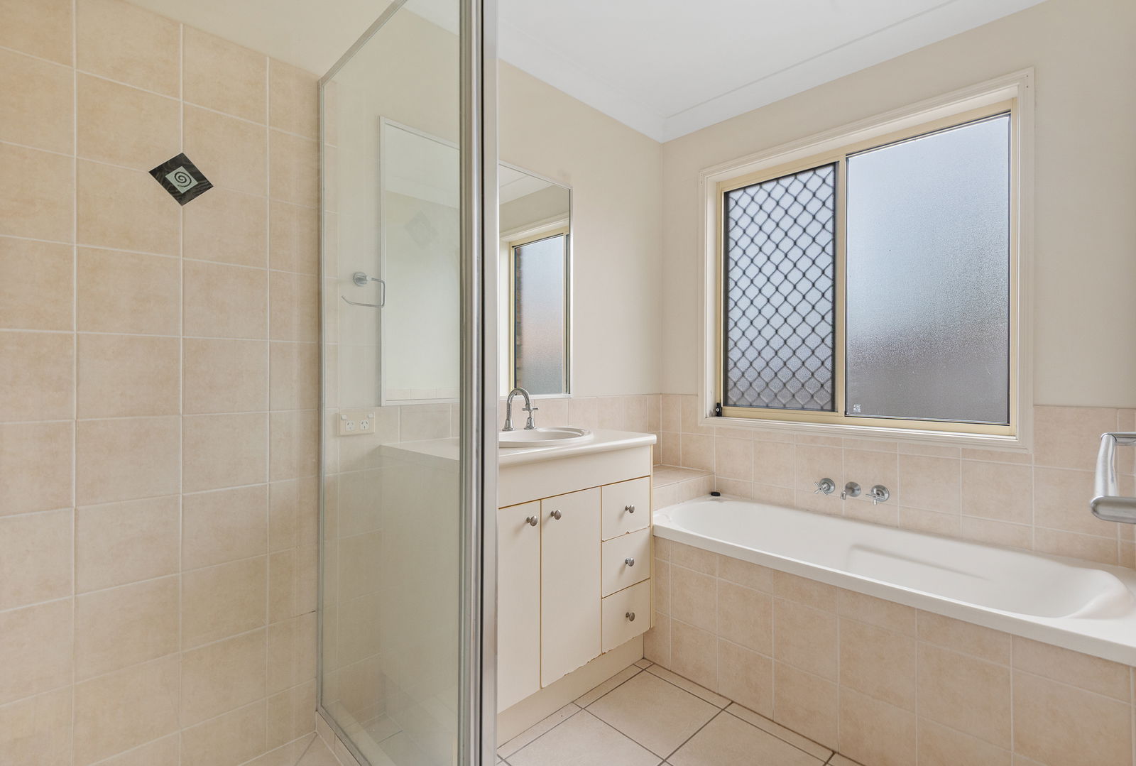Listing image for 5 Lydia Ct, Deception Bay  QLD  4508