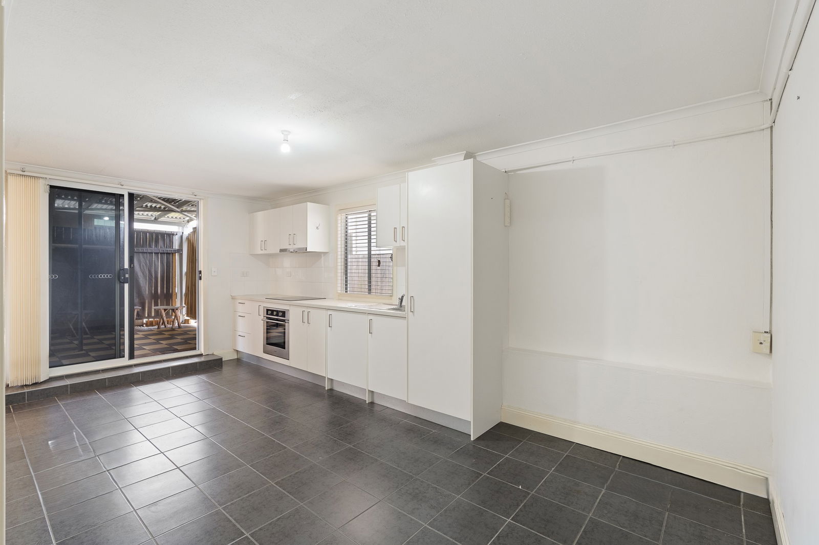 Listing image for 2/35 Knights Terrace, Margate  QLD  4019