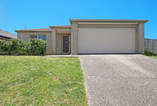 18 Leichhardt Av, Rothwell