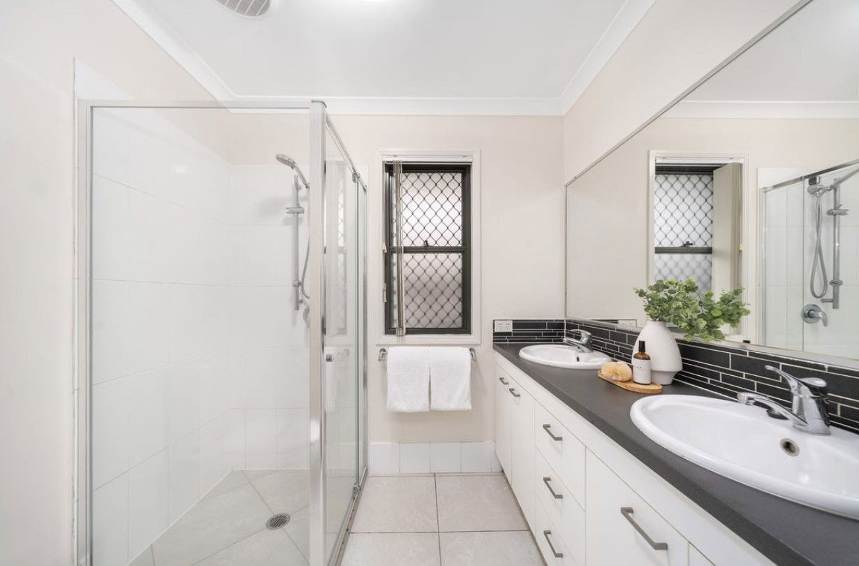 Listing image for 16 Medinah Cct, North Lakes  QLD  4509