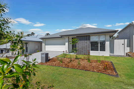 59 Celestial Road, Flagstone