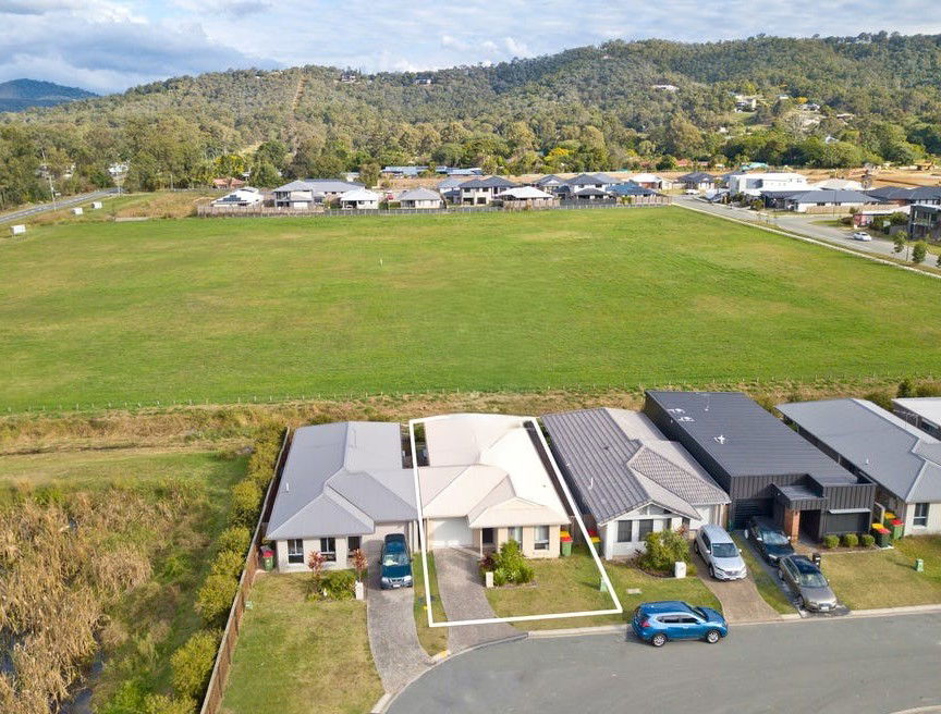 Listing image for 15 Windmill Place, Belivah  QLD  4207