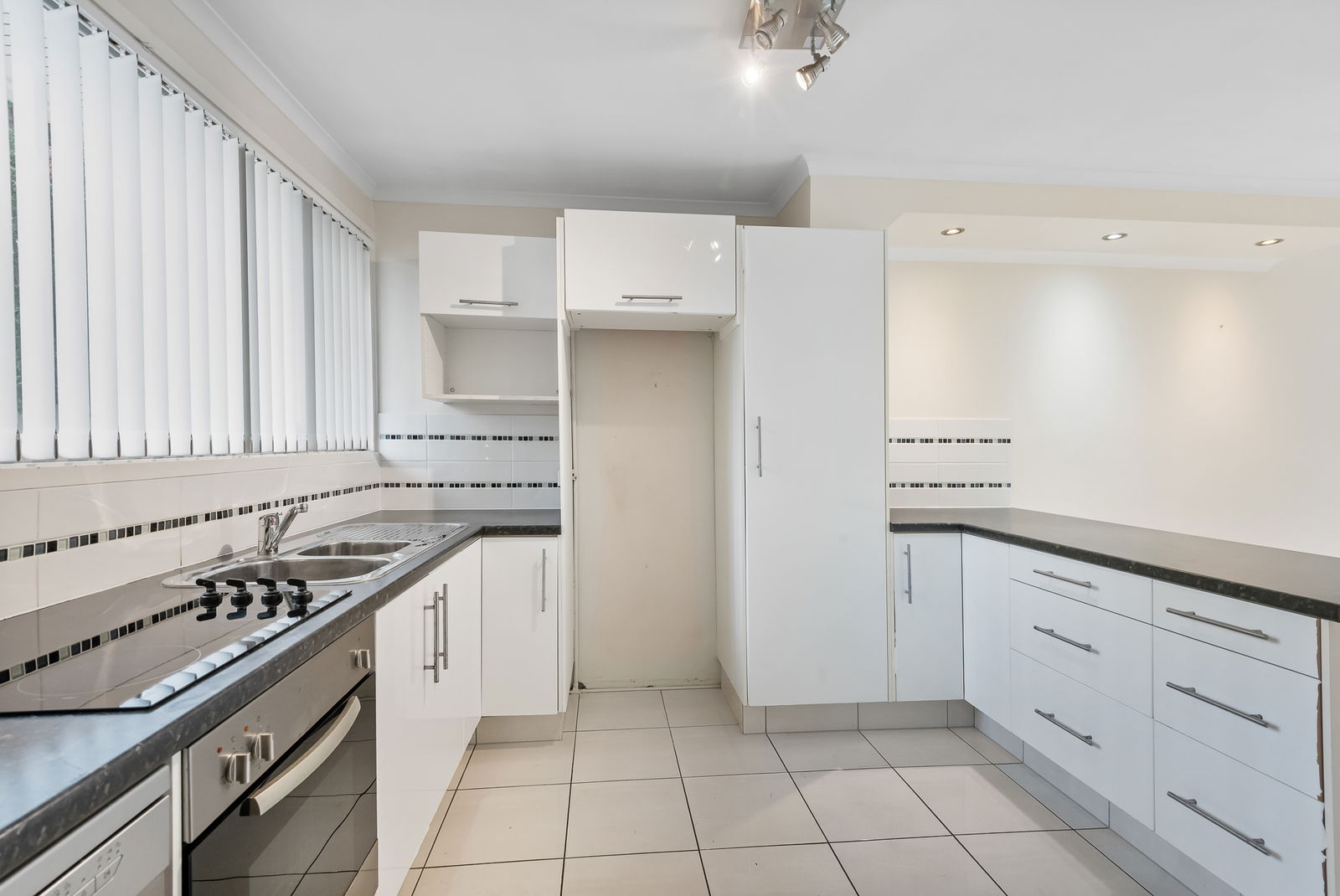 Listing image for 5/2A Moffat Street, Scarborough  QLD  4020