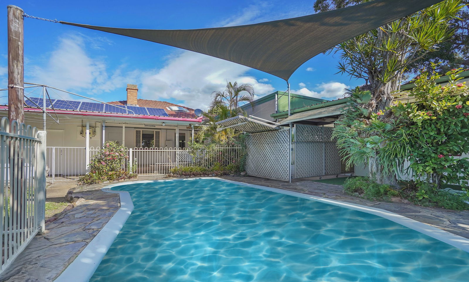 Listing image for 18 Rogers Road, Clontarf  QLD  4019