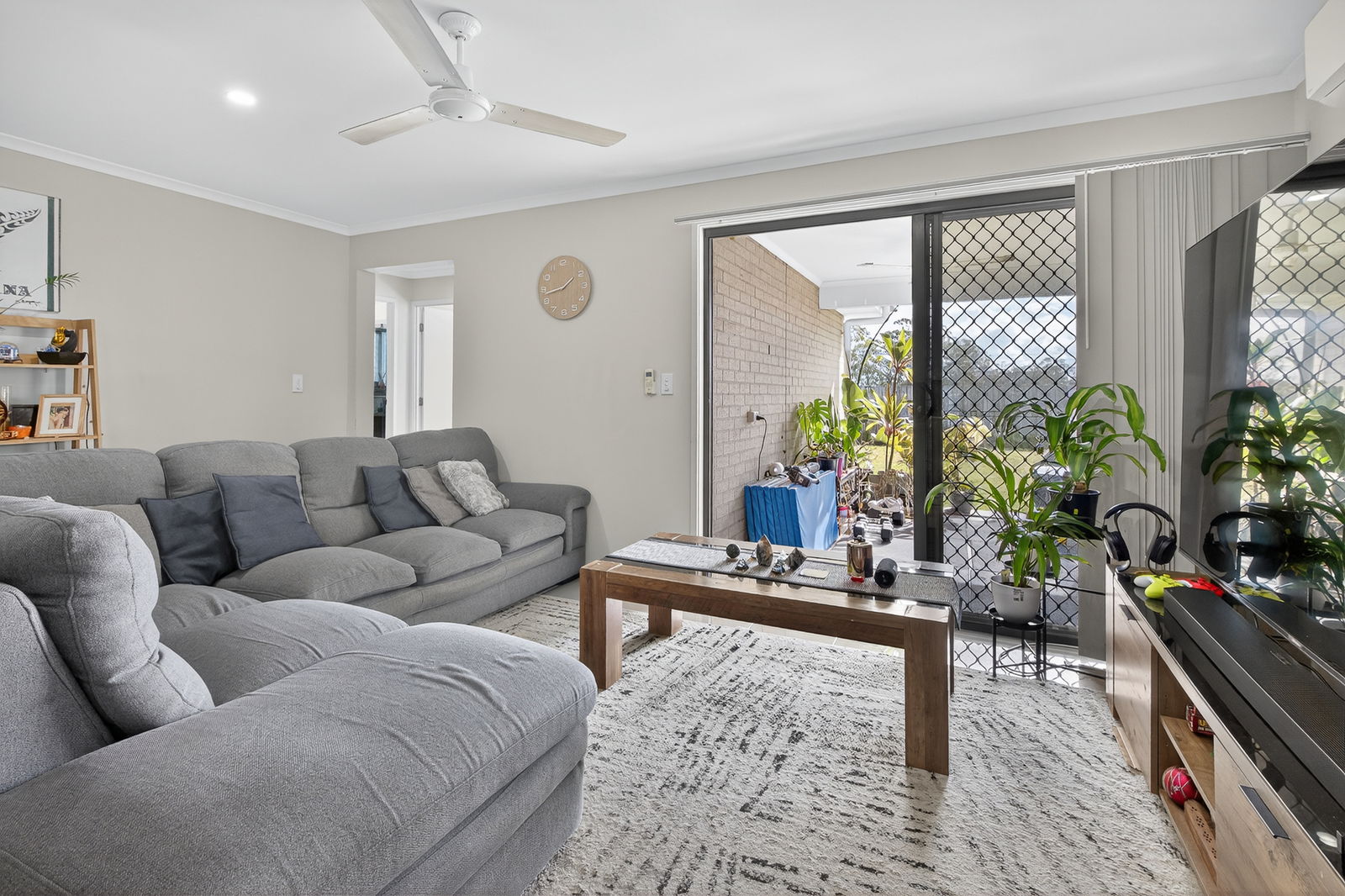 Listing image for 10 Shoreview Boulevard, Griffin  QLD  4503