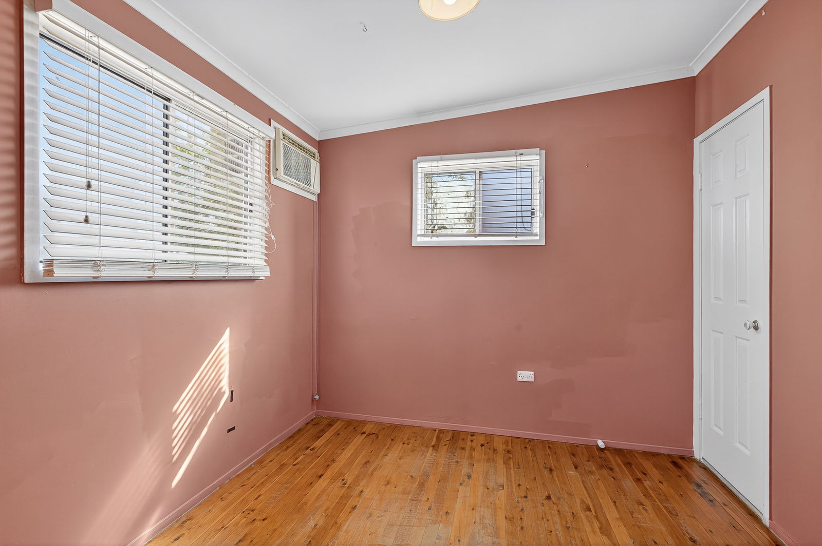 Listing image for 4 Gertrude Street, Boondall  Qld  4034