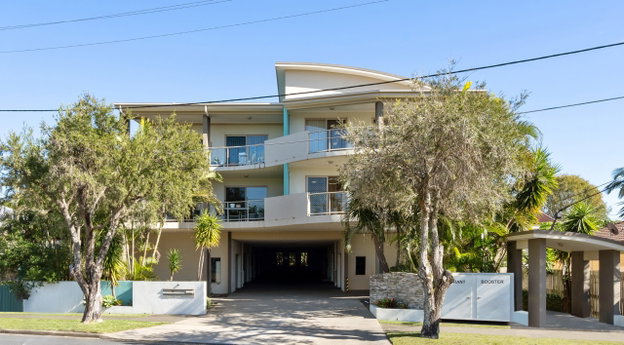 6/7 Sutton Street, Redcliffe