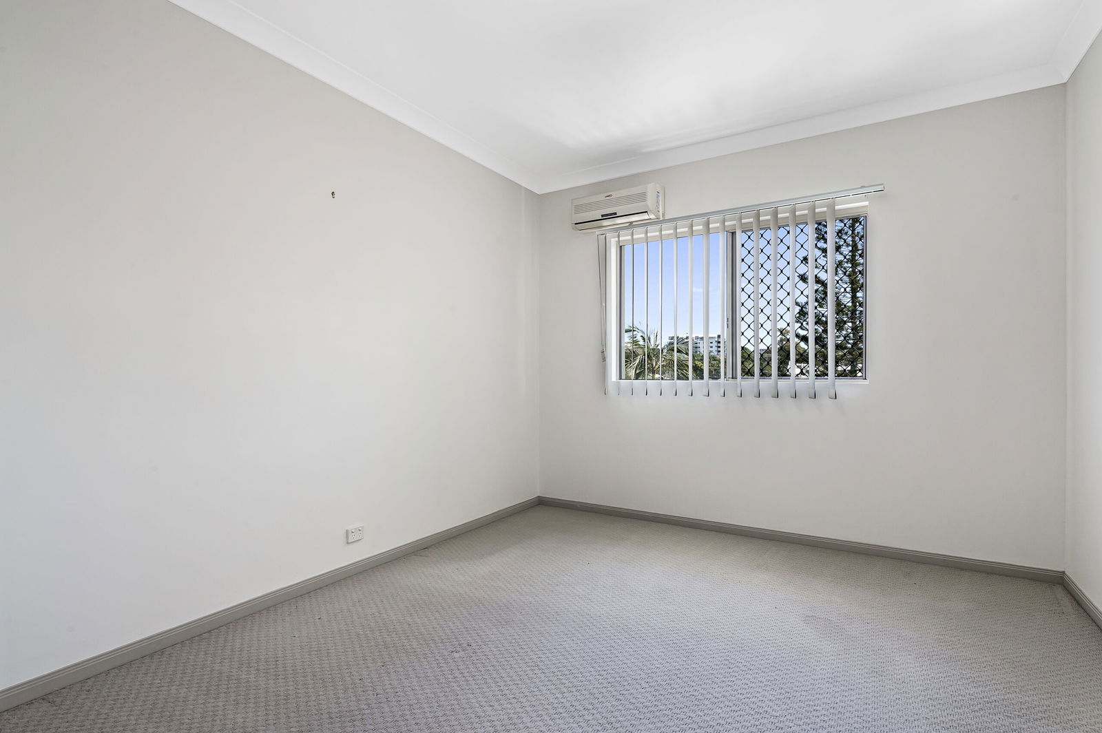 Listing image for 6/7 Sutton Street, Redcliffe  QLD  4020