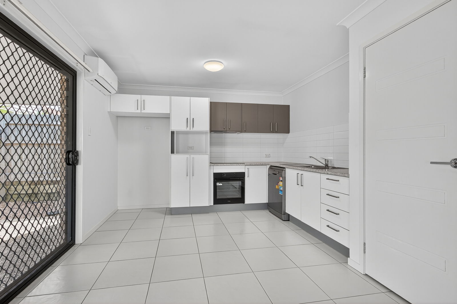 Listing image for 1/29b Swallow St, Griffin  QLD  4503