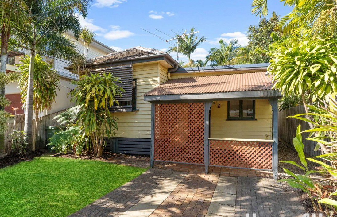 Listing image for 8 Donald Street, Woody Point  QLD  4019