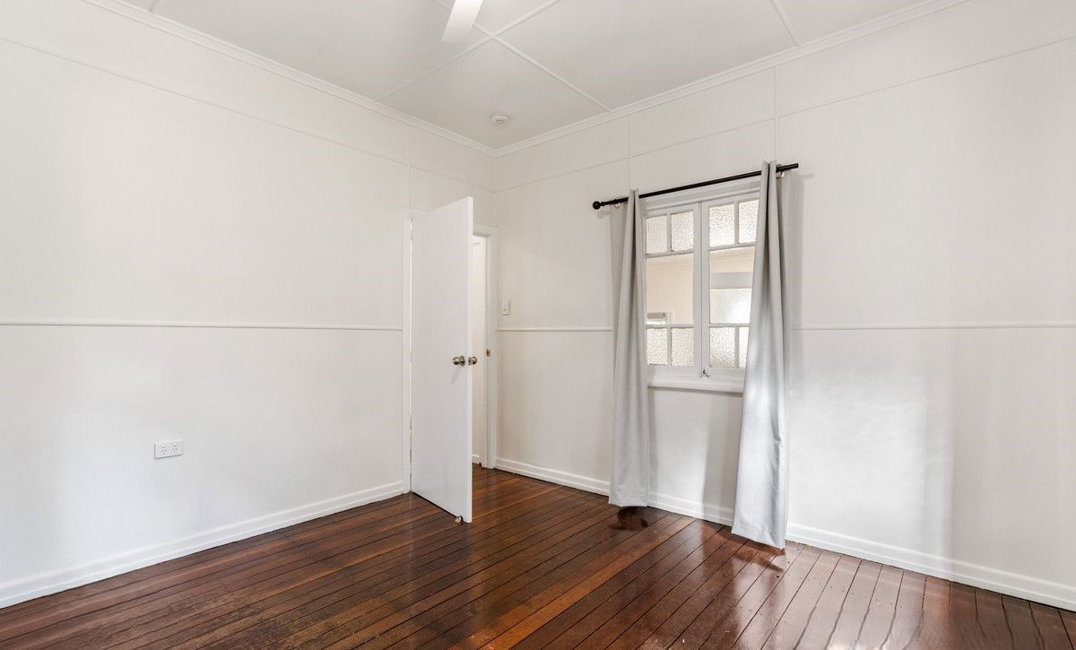 Listing image for 8 Donald Street, Woody Point  QLD  4019