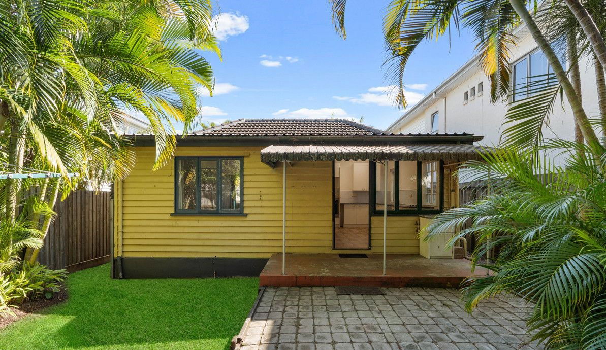 Listing image for 8 Donald Street, Woody Point  QLD  4019